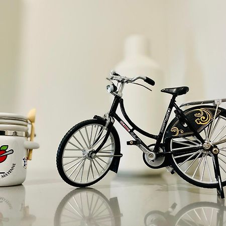 « La Bicyclette » 35M2 Tout Equipe Centre Ville Mayenne Kültér fotó